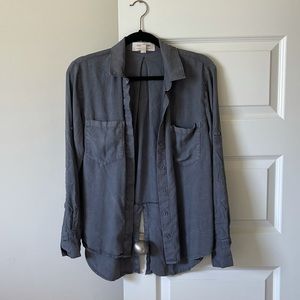 Cloth and stone button up